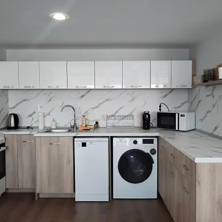 Balkan Tower Elegance By K Apartamento